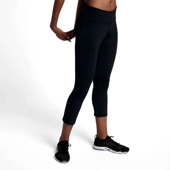 Nike Power Hyper Tight Fit Training Capri Womens Size XS AA1225 010 Black